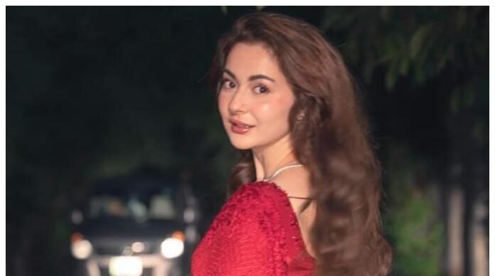 'یہ میری ویڈیوز نہیں ہیں'، ہانیہ عامر کا اپنی جعلی 'یہ میری ویڈیوز نہیں ہیں'، ہانیہ عامر کا اپنی جعلی وائرل ویڈیوز پر سخت ردعمل