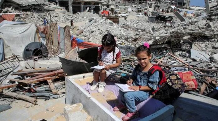 مشرق وسطیٰ میں نیا تعلیمی سال: غزہ میں اسکول تباہ، 6 لاکھ بچے تعلیم سے محروم