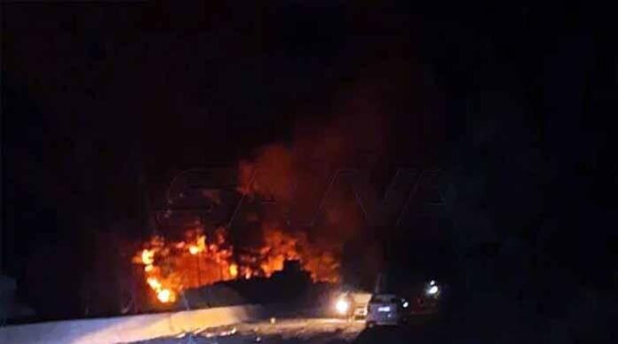 شام: اسرائیلی فوج کے فضائی حملوں میں 14 افراد ہلاک شام: اسرائیلی فوج کے فضائی حملوں میں 14 افراد ہلاک