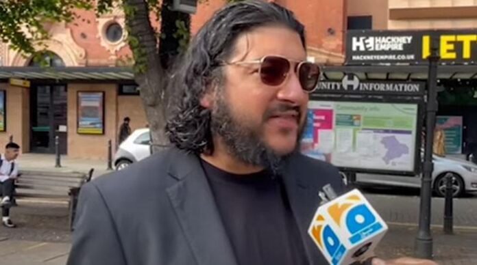 آکسفورڈ یونیورسٹی کے چانسلر کیلئے بانی پی ٹی آئی و آکسفورڈ یونیورسٹی کے چانسلر کیلئے بانی پی ٹی آئی و دیگر امیدواروں سے بہتر ہوں: ریان احمد