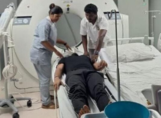 بھارتی اداکار کی گاڑی کو حادثہ، شدید زخمی حالت میں اسپتال منتقل بھارتی اداکار کی گاڑی کو حادثہ، شدید زخمی حالت میں اسپتال منتقل