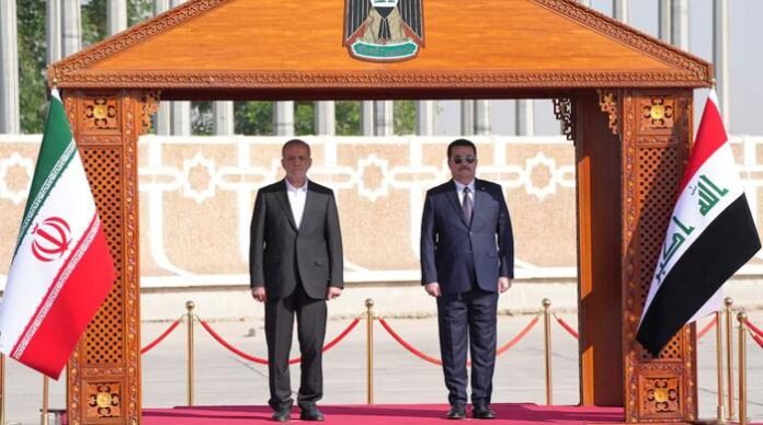 ایرانی صدر پہلے غیر ملکی دورے پر عراق پہنچ گئے ایرانی صدر پہلے غیر ملکی دورے پر عراق پہنچ گئے