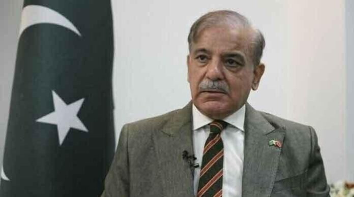 وزیراعظم کا آئینی ترامیم پر ن لیگ کی پارلیمانی پارٹی وزیراعظم کا آئینی ترامیم پر ن لیگ کی پارلیمانی پارٹی کو اعتماد میں لینے کا فیصلہ